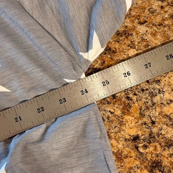 NWOT Women’s XXL Nightgown Sleepwear Gray W White Stars Viscose Polyester - Picture 6 of 8